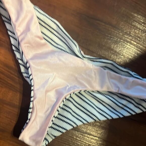BRAND NEW Bikini Bottom - Reversible Bottom - Pink and Black & White Striped - Picture 5 of 5